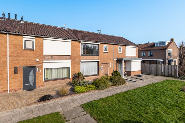 Foto - Te koop: Tussenwoning in Fijnaart